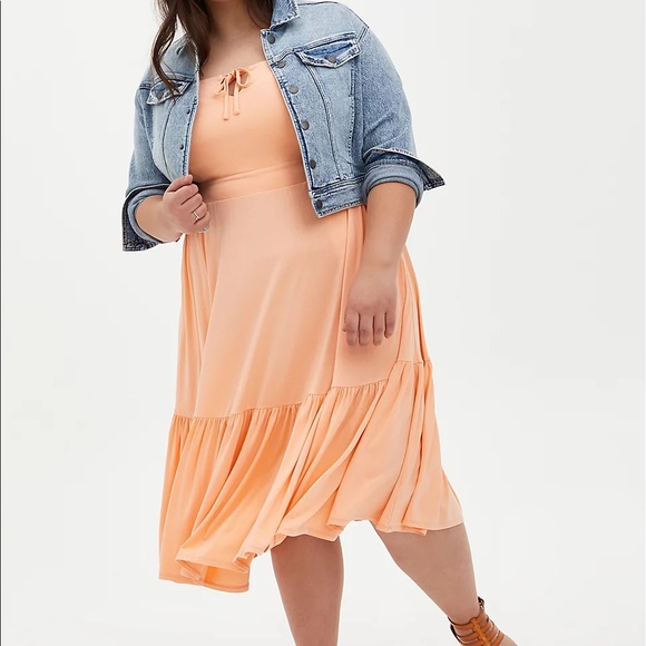 SUPER SOFT PEACH TIE-FRONT TIERED MIDI DRESS - Picture 4 of 8